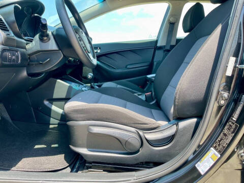 2016 Kia Forte5 LX
