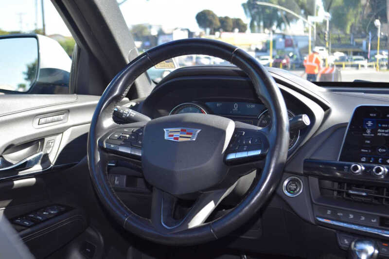 2023 Cadillac CT4 Premium Luxury