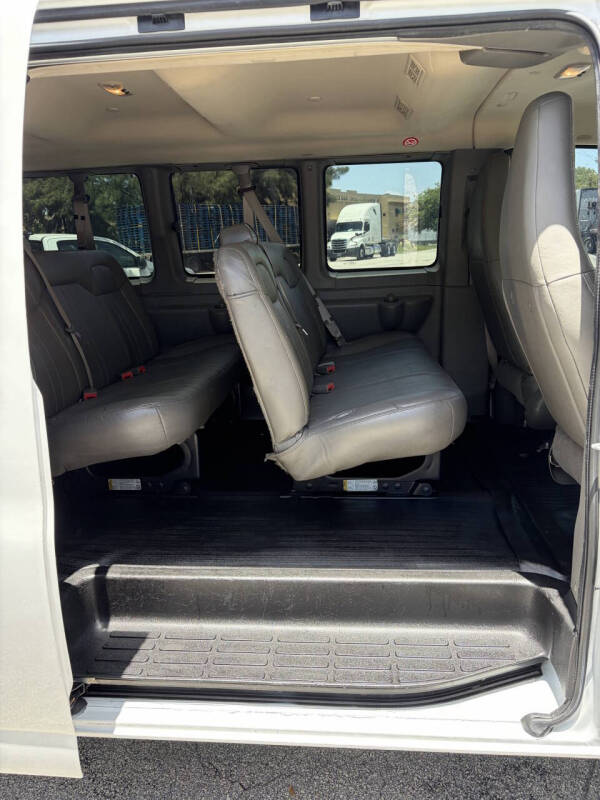 2020 Chevrolet Express LS 3500