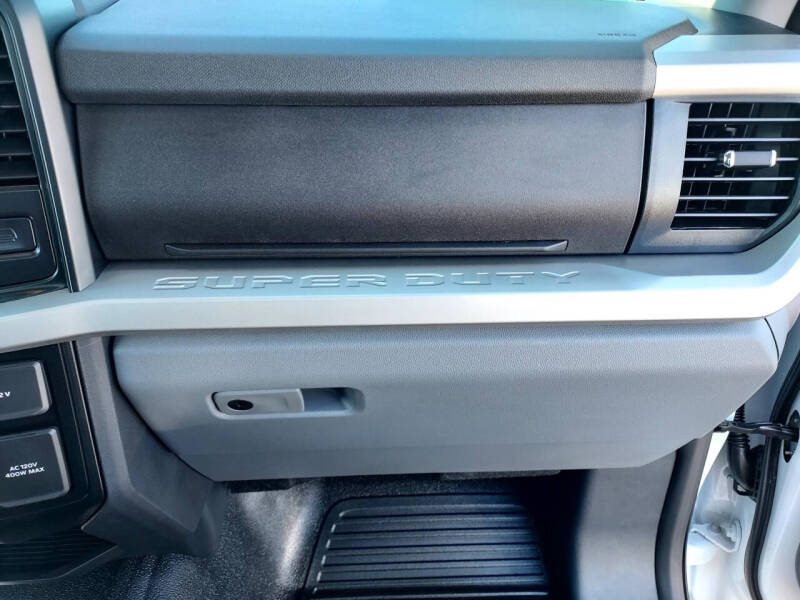 2026 Ford F-350 Super Duty XLT