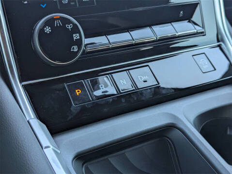 2025 Nissan Armada Platinum