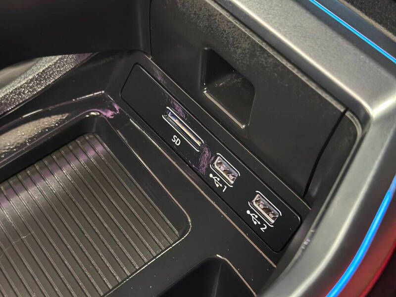 2019 Audi e-tron quattro Prestige