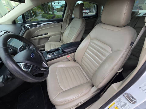 2017 Ford Fusion Energi SE Luxury