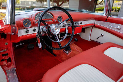 1956 Ford Thunderbird