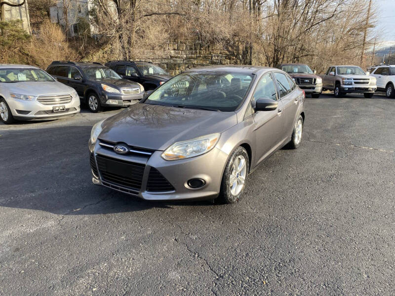 2014 Ford Focus SE's photo