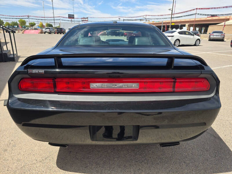 2012 Dodge Challenger R/T Plus