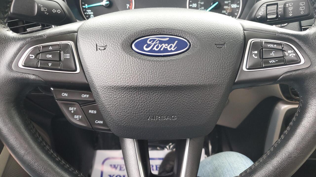 2018 Ford EcoSport Titanium 4dr Crossover 22