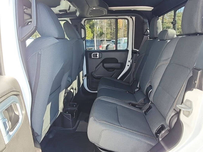 2026 Jeep Gladiator Willys