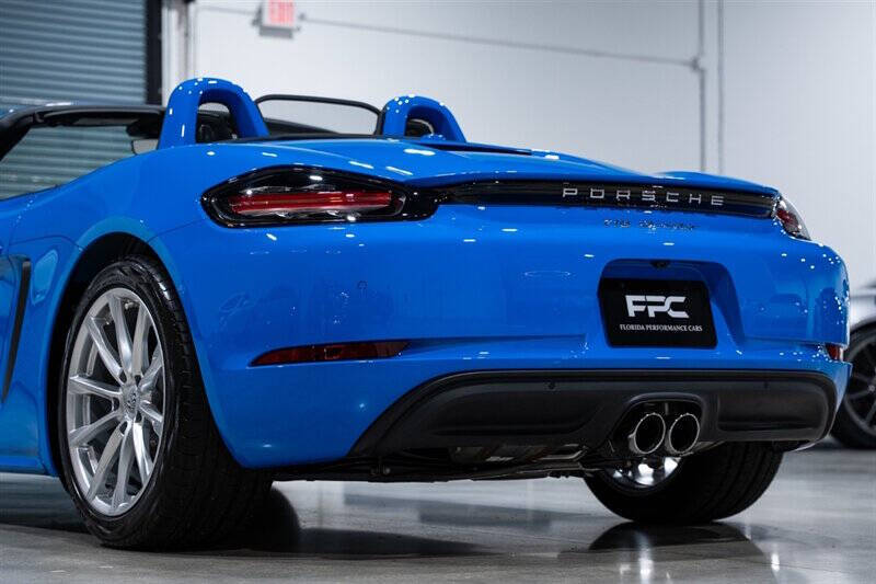 2022 Porsche 718 Boxster