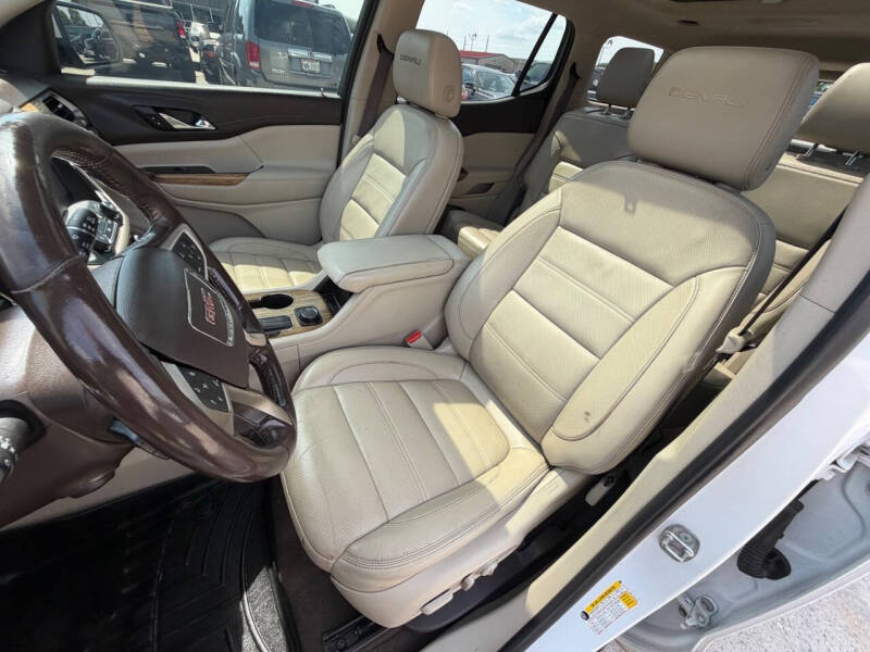 2019 GMC Acadia Denali
