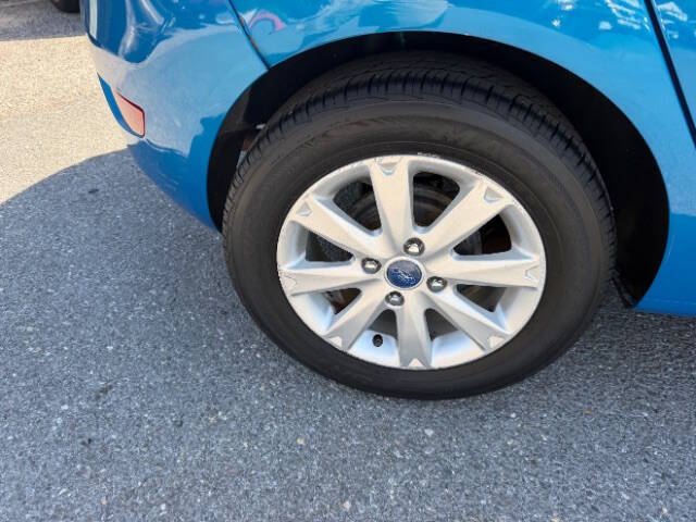 2013 Ford Fiesta SE