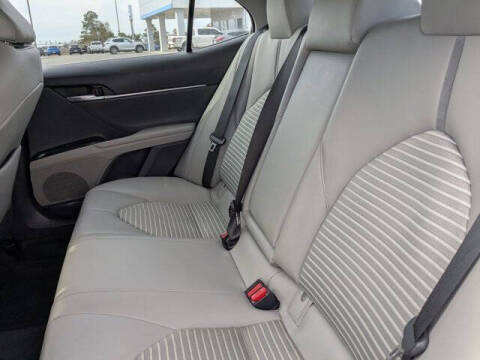 2020 Toyota Camry SE