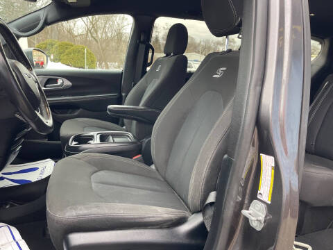 2020 Chrysler Pacifica Touring