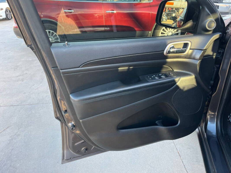 2017 Jeep Grand Cherokee