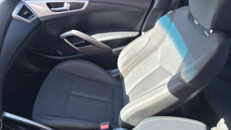 2017 Hyundai Veloster