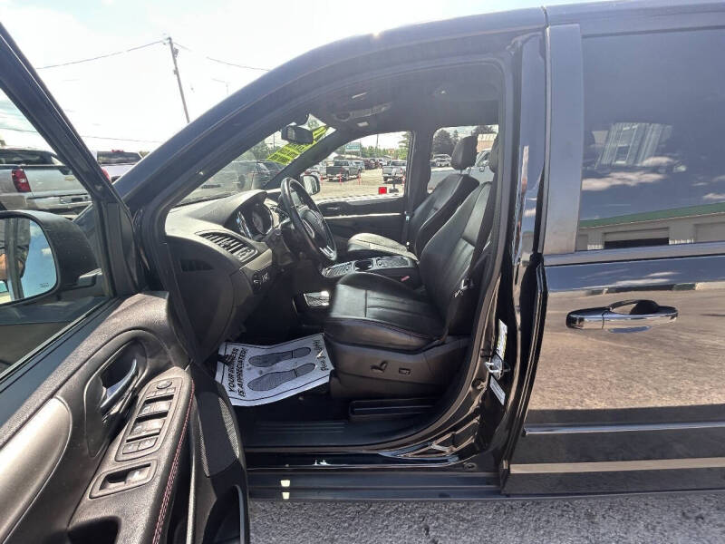2015 Dodge Grand Caravan R/T