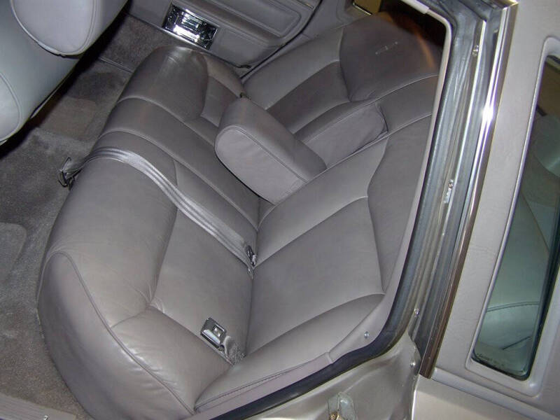 1988 Lincoln Town Car Signature