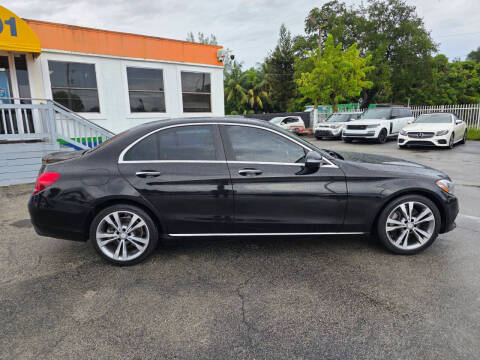 2017 Mercedes-Benz C-Class