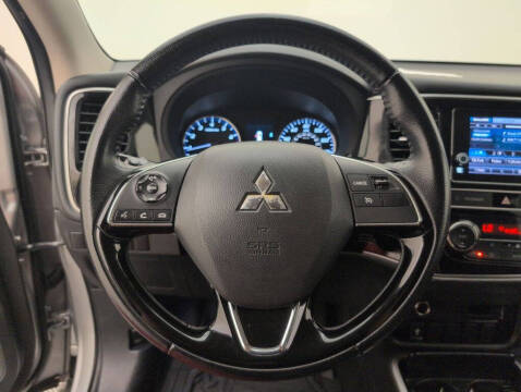 2019 Mitsubishi Outlander SE