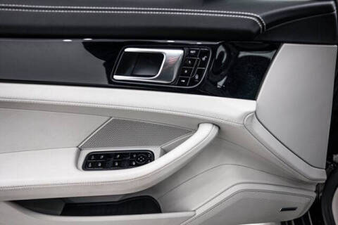 2017 Porsche Panamera