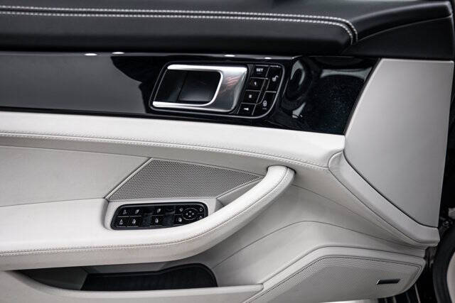 2017 Porsche Panamera