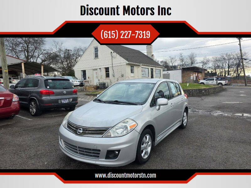 2011 Nissan Versa S's photo