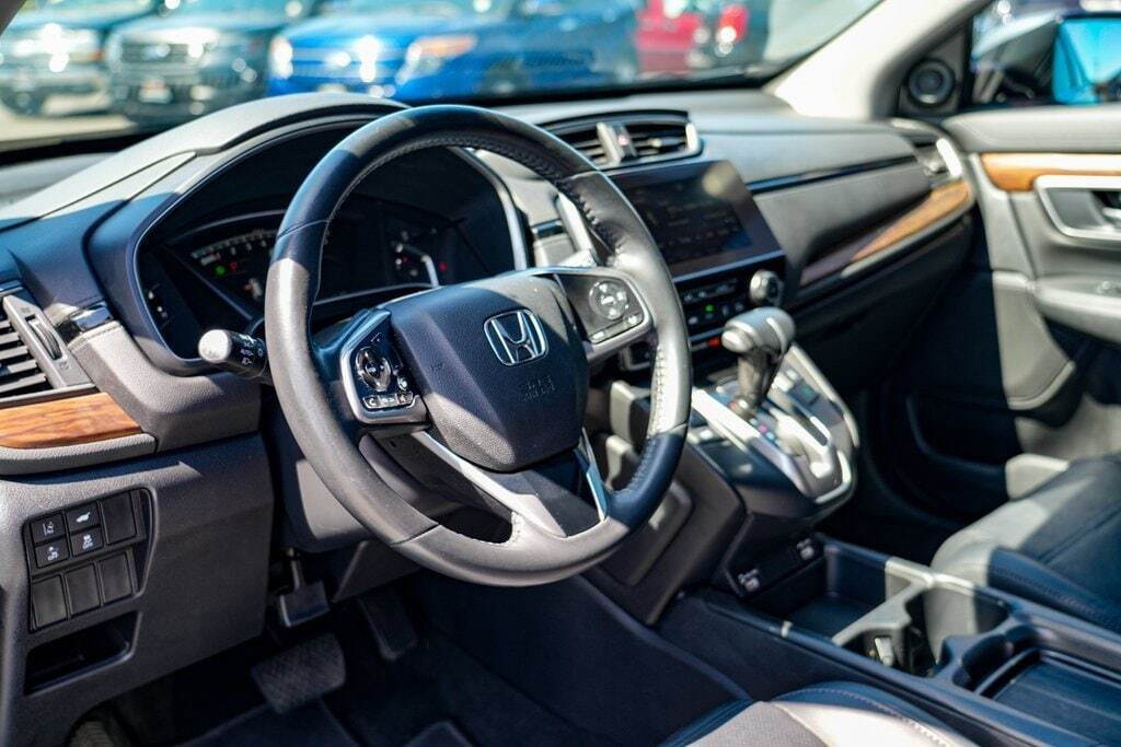 2020 Honda CR-V for sale at Auto Destination in Puyallup, WA