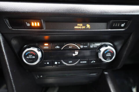 2016 Mazda MAZDA3 i Grand Touring