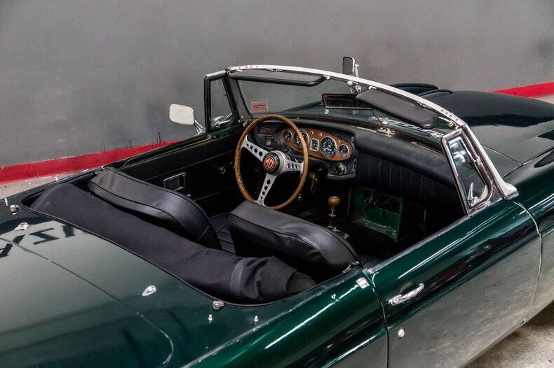 1969 MG RARE MGC