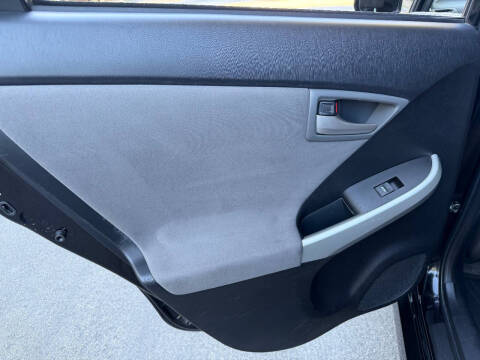 2015 Toyota Prius Two