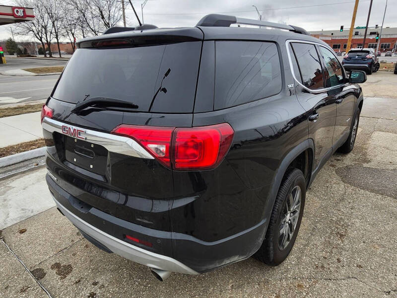 2017 GMC Acadia SLT-1