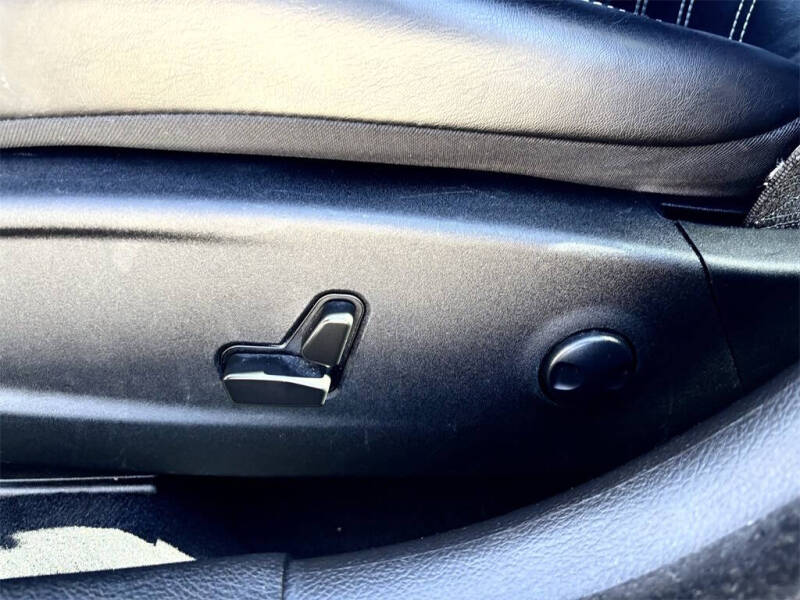 2022 Chrysler 300 S V6