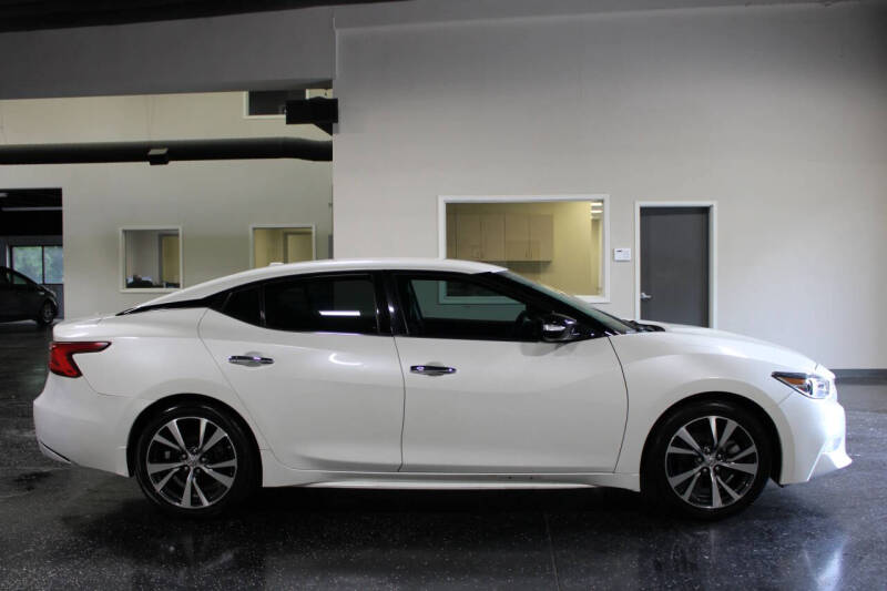 2017 Nissan Maxima
