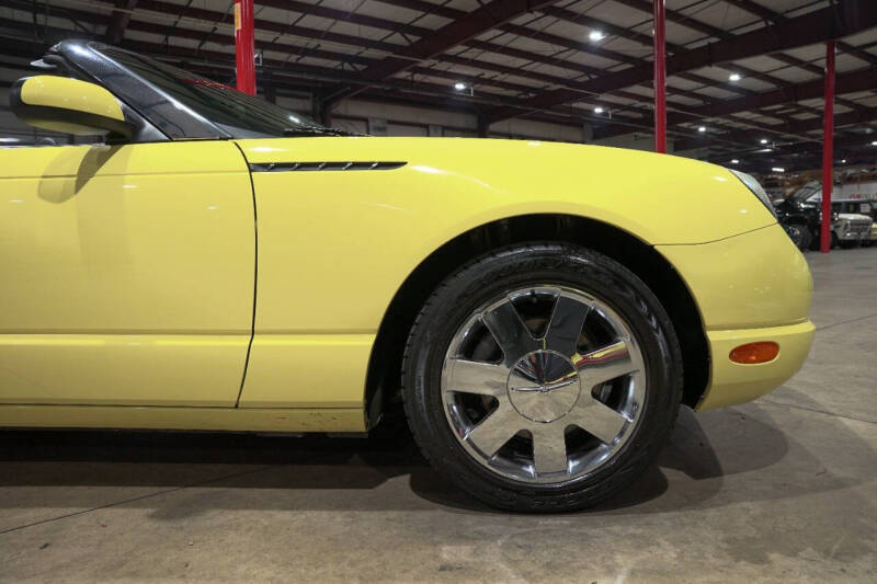 2002 Ford Thunderbird Deluxe