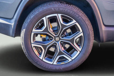 2022 Rivian R1S Launch Edition