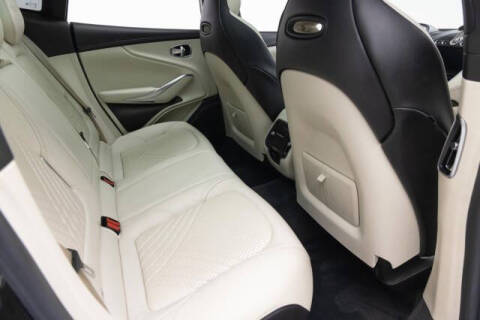 2021 Aston Martin DBX