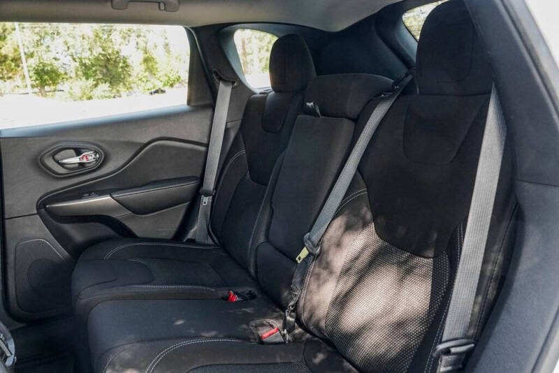 2020 Jeep Cherokee Latitude