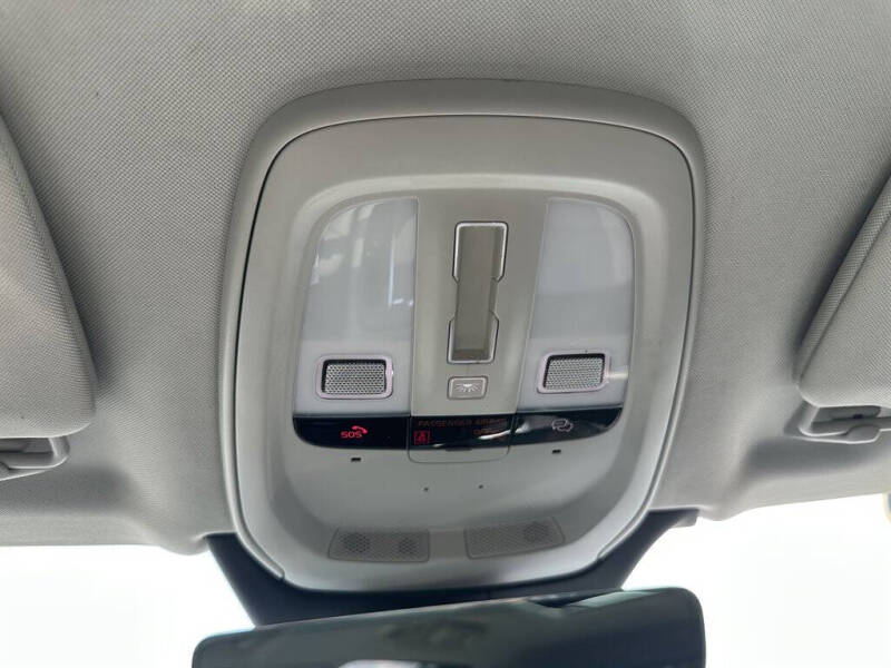 2023 Volvo XC90 B6 Plus Bright Theme 6P