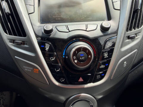 2016 Hyundai Veloster