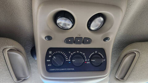 2002 GMC Yukon XL Denali