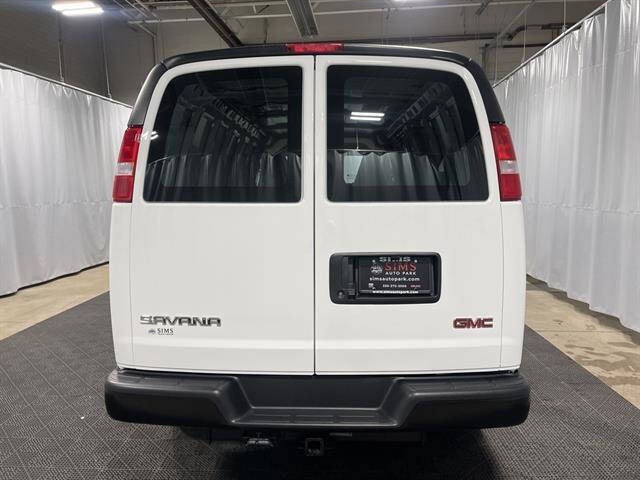 2025 GMC Savana 2500
