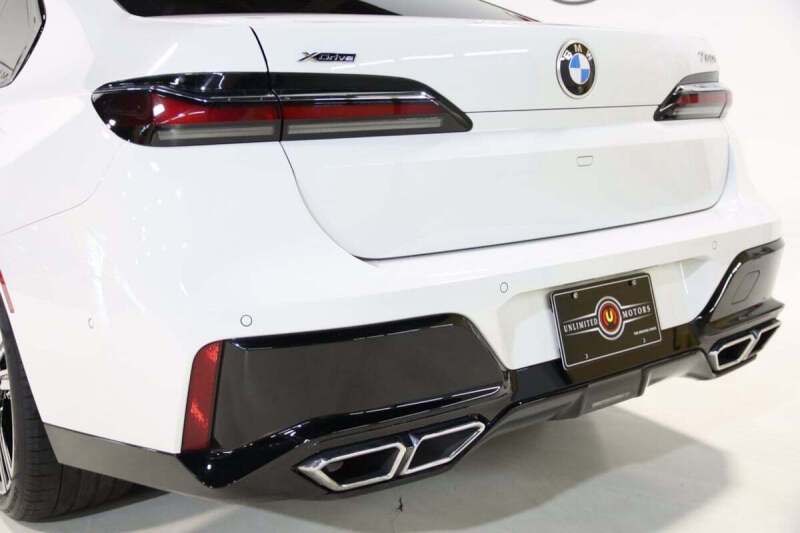 2023 BMW 7 Series 760i xDrive
