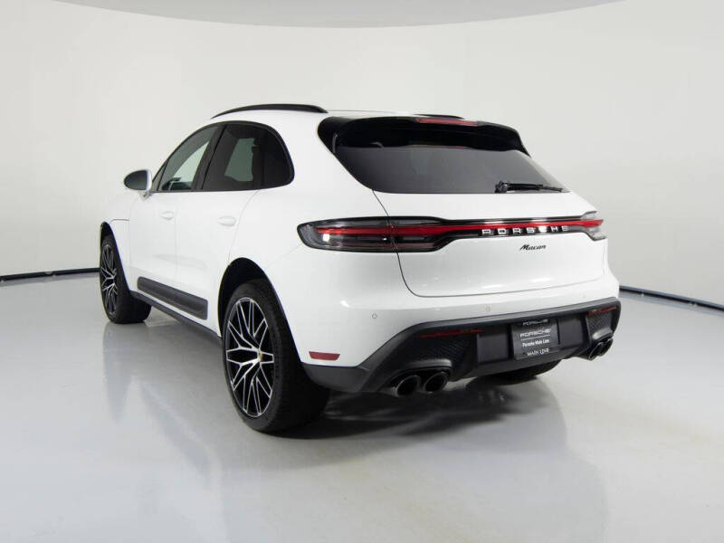 2026 Porsche Macan