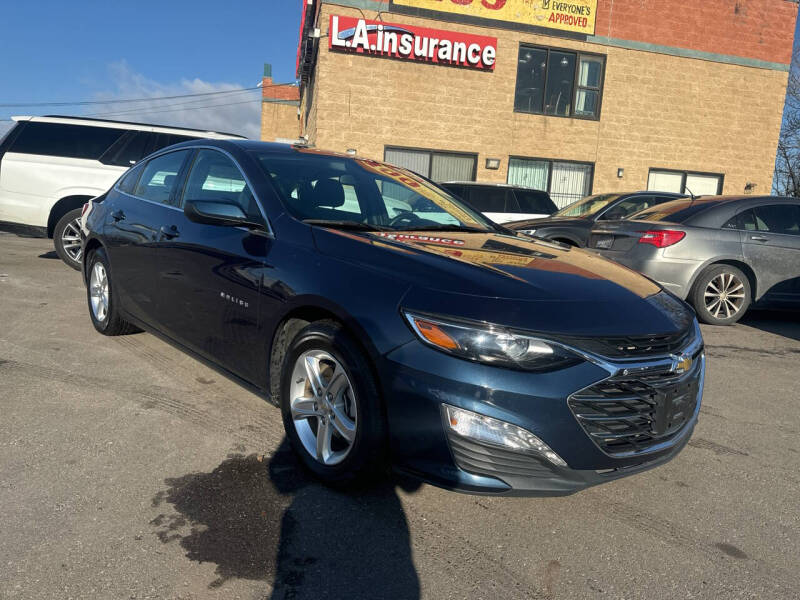 2022 Chevrolet Malibu 1LT photo 2