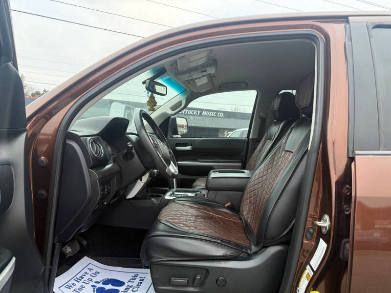 2017 Toyota Tundra SR5