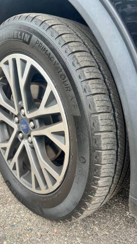 2020 Ford Escape SEL