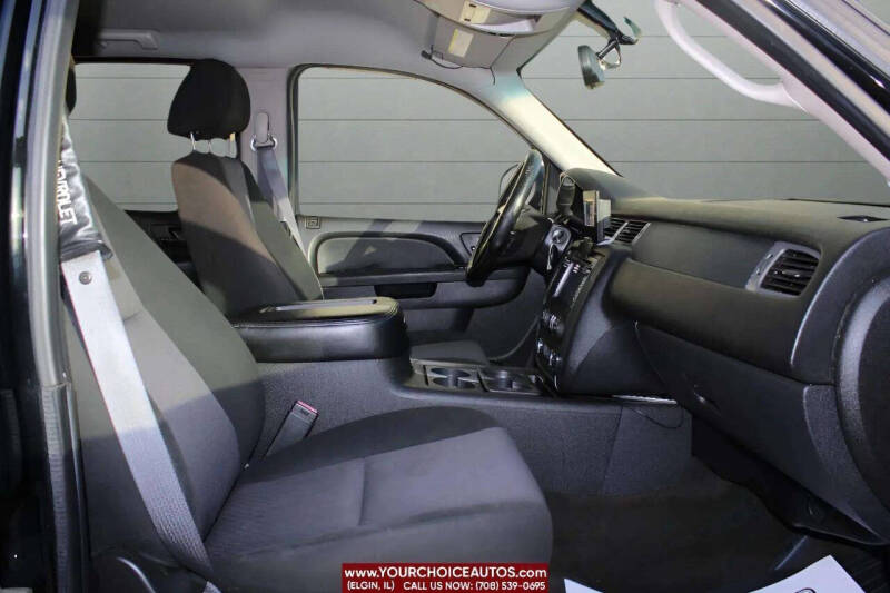 2011 Chevrolet Avalanche LS