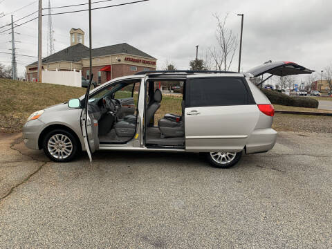 2010 Toyota Sienna for sale at Bill Henderson Auto Group Inc in Statesville NC