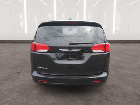 2023 Chrysler Voyager LX