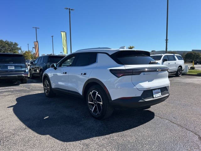 2026 Chevrolet Equinox EV LT 2